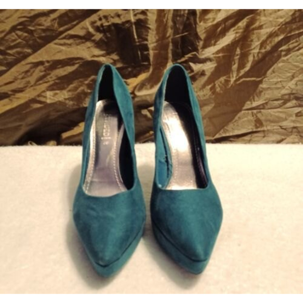 H&M Divided Emerald Green Faux 4.5" High Heel Pumps Shoes Women US 7 USED